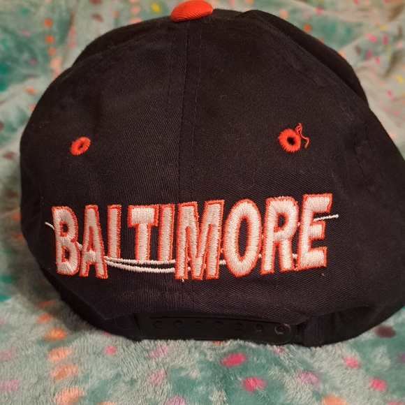 Vintage Baltimore Orioles snapback hat. Excellent Condition. Unique design - Picture 3 of 5